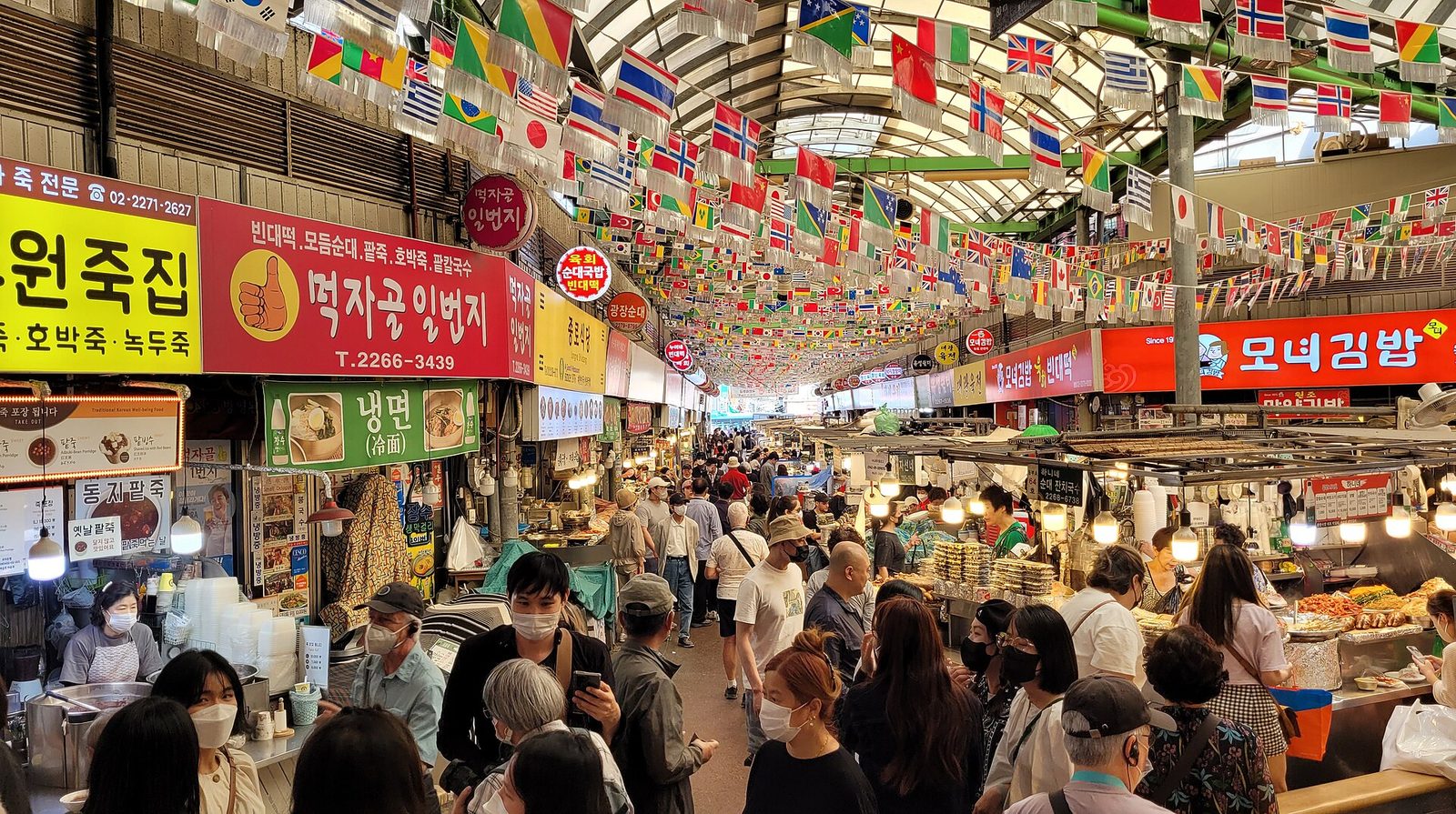 Food stalls in Gwangjang Market, Seoul